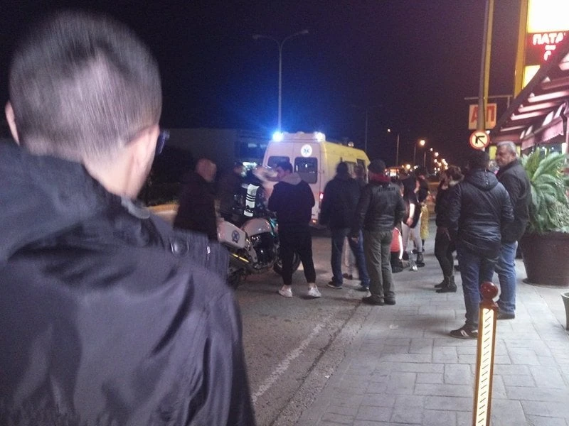 Σοβαρό τροχαίο στην Ε.Ο. Αθηνών-Πατρών -Μοτοσικλέτα παρέσυρε έγκυο (εικόνες)